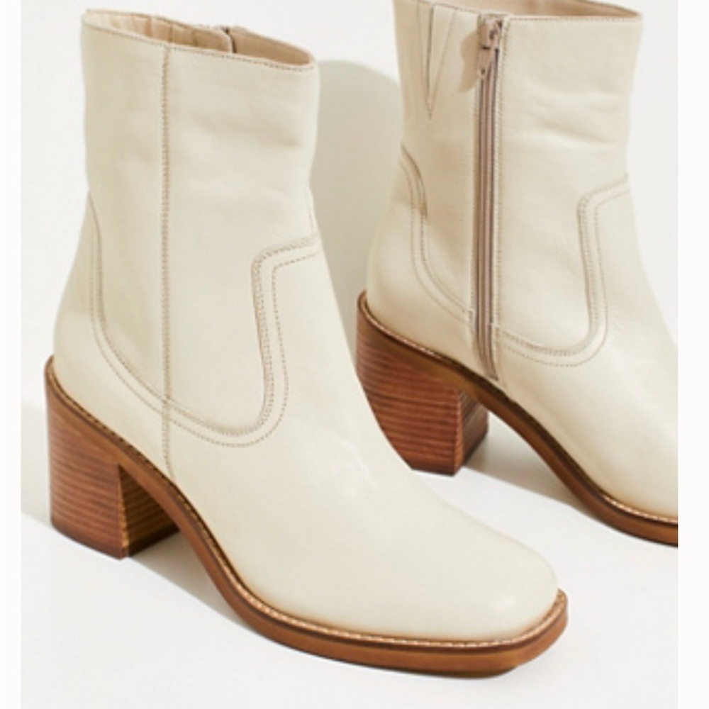 Free People Seychelles square toe off white booties NEVER WORN!